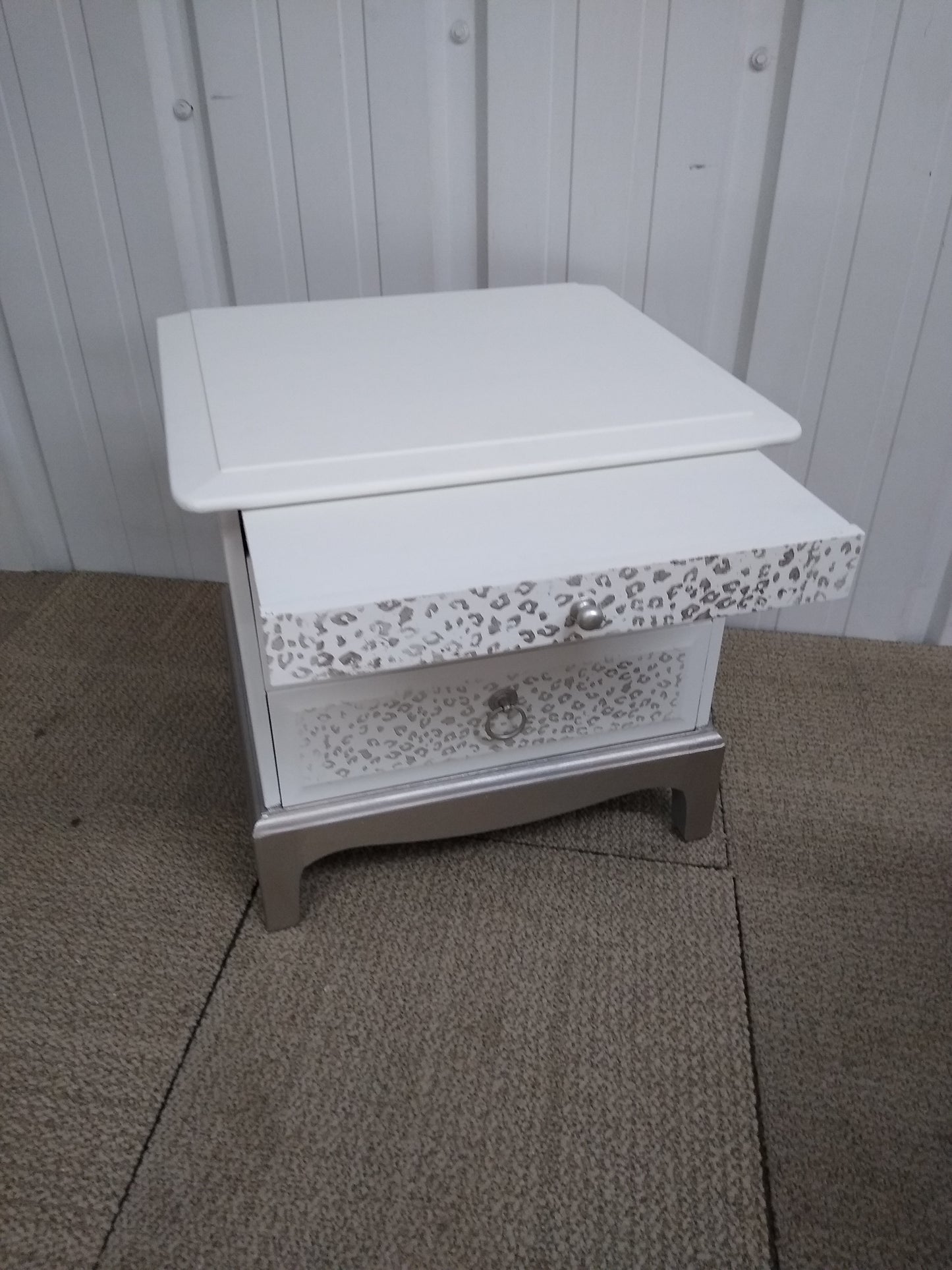 Stag Minstrel Bedside Table with pull out ledge