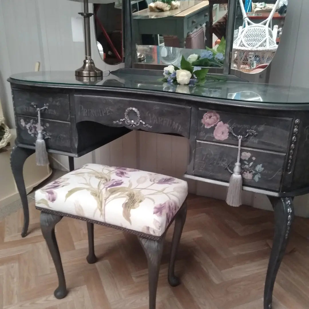 French Style Dressing Table
